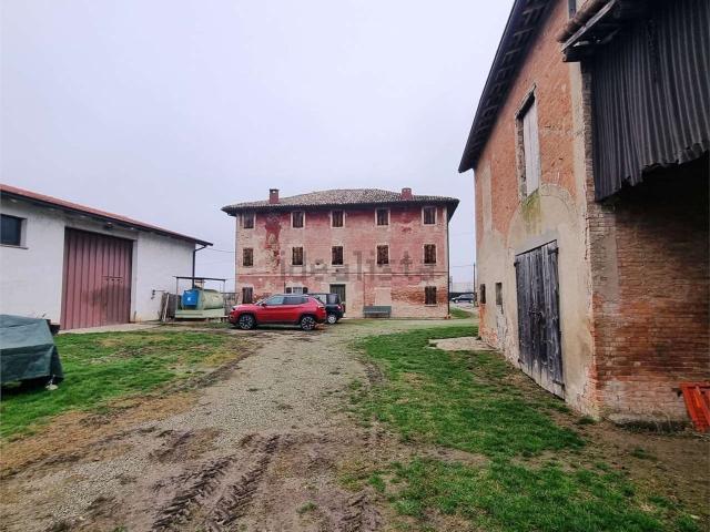 Rustico in vendita a Unione delle Terre d'Argine, Soliera