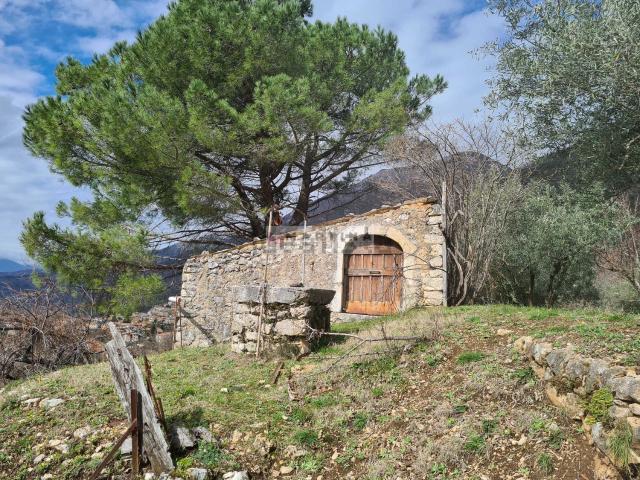 Rustico in vendita a San Donato Val Di Comino, Lazio