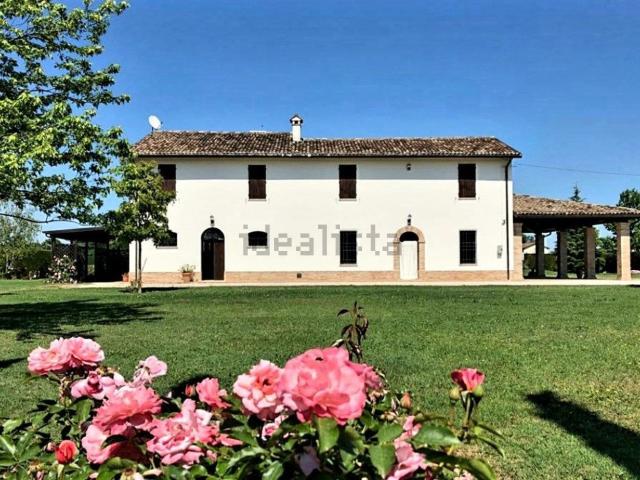 Rustico in vendita a Ravenna, Reggio Emilia