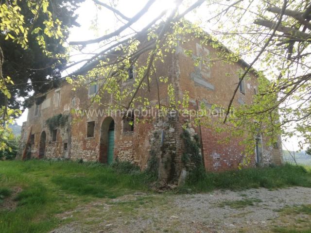 Rustico in vendita a Rapolano Terme, Siena