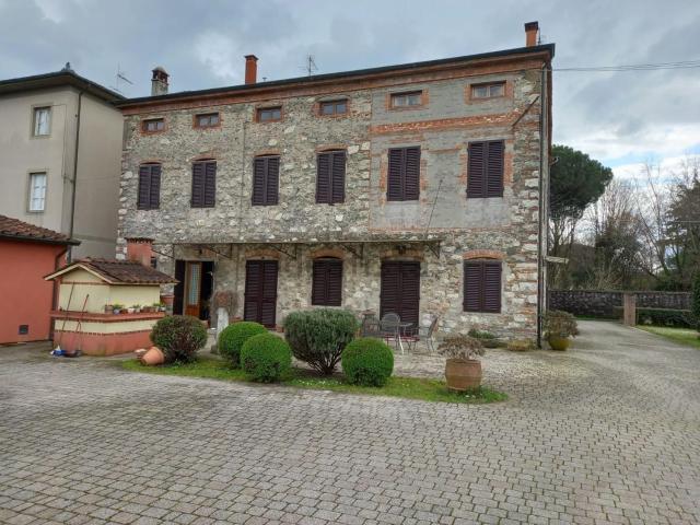 Rustico in vendita a Santa Margherita, Capannori