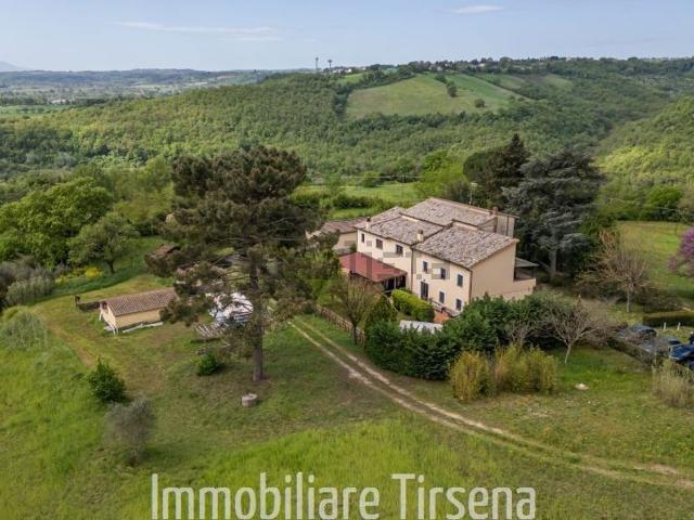 Rustico in vendita a Orvieto, Umbria