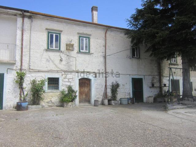 Rustico in vendita a Agnone, Molise