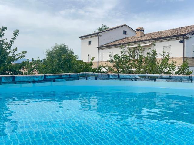 Rustico in vendita a Marche, Ancona