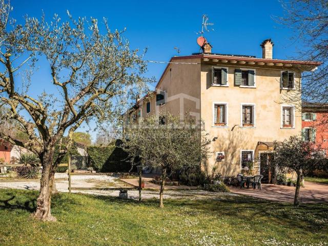 Rustico in vendita a Monzambano, Lombardia