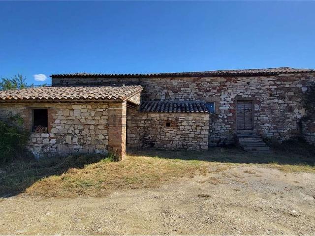 Rustico in vendita a Izzalini, Umbria