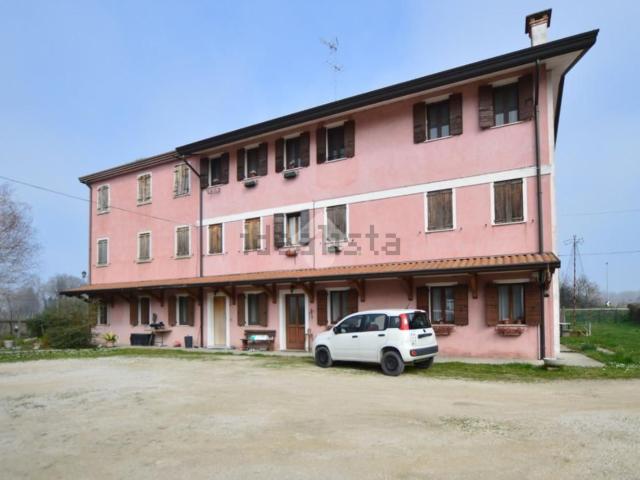 Rustico in vendita a Chiesanuova, San Donà Di Piave