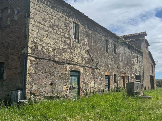 Rustico in vendita a Bolsena, Lazio