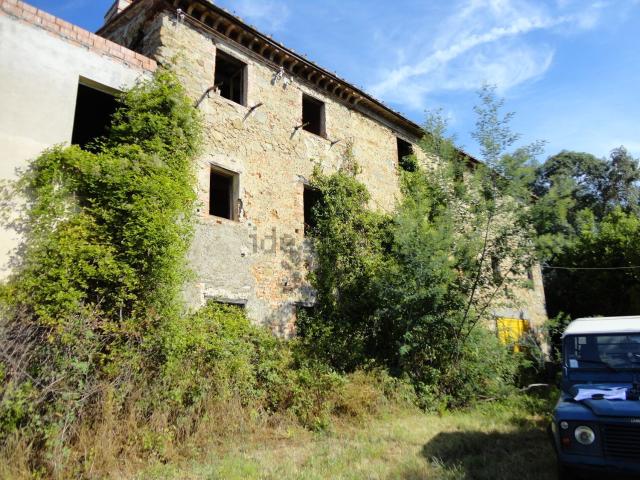 Rustico in vendita a Uzzano E Castello, Toscana