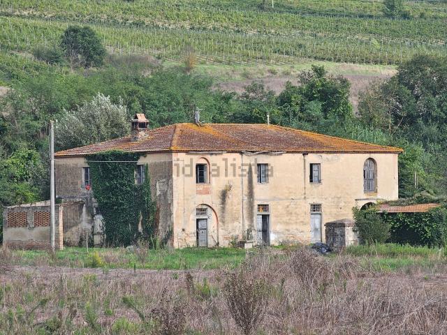 Rustico in vendita a Unione dei Comuni Circondario dell'Empolese Valdelsa, Lucardo