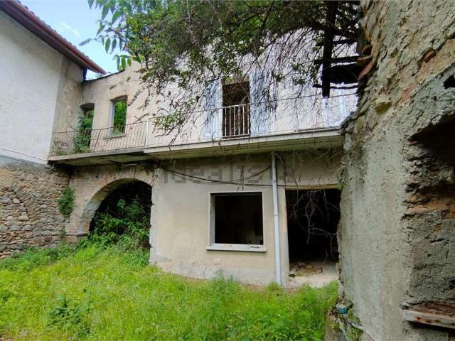 Rustico in vendita a Ello, Lombardia