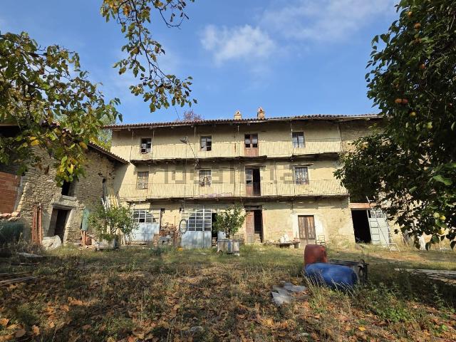 Rustico in vendita a Castino, Cuneo