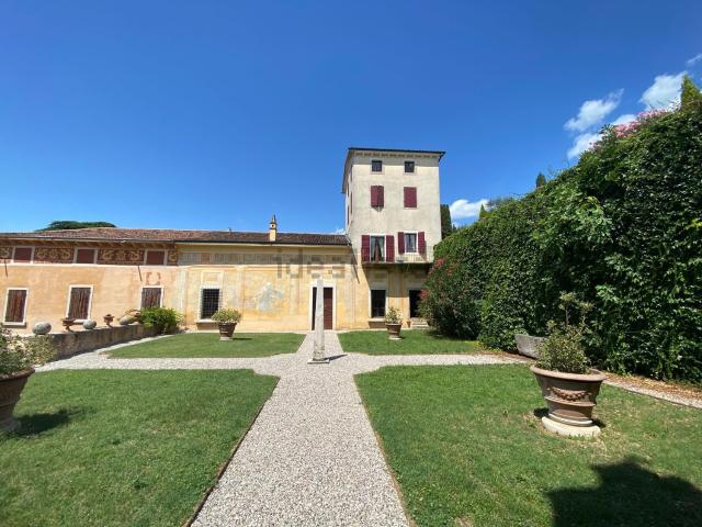 Rustico in vendita a Domegliara, Sant'ambrogio Di