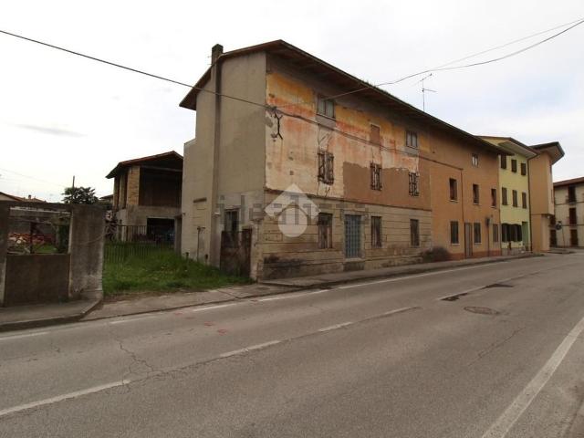 Rustico in vendita a Ronchis, Friuli-Venezia Giulia