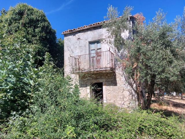 Rustico in vendita a Contrada Le Piane, Abbateggio