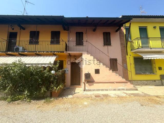 Rustico in vendita a Boffalora Sopra Ticino, Lombardia