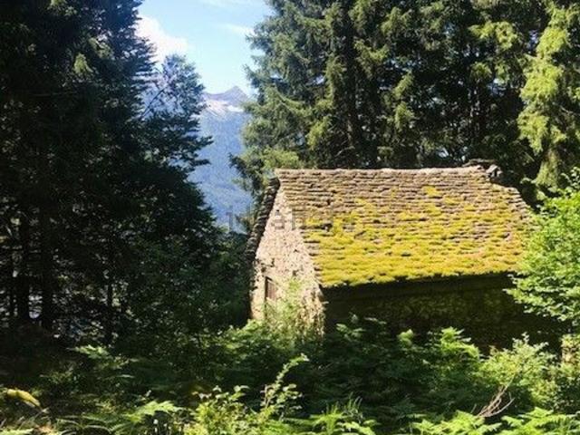 Rustico in vendita a Dreuza, Piemonte