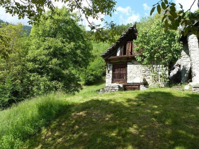 Rustico in vendita a Dreuza, Piemonte