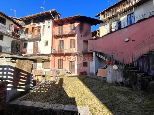 Rustico in vendita a Locato Inferiore, Piemonte