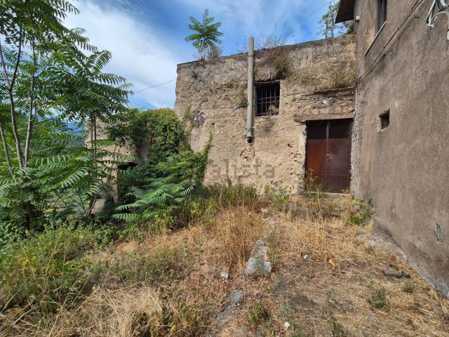 Rustico in vendita a Lettere, Campania