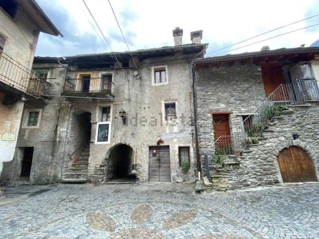 Rustico in vendita a Hone, Aosta
