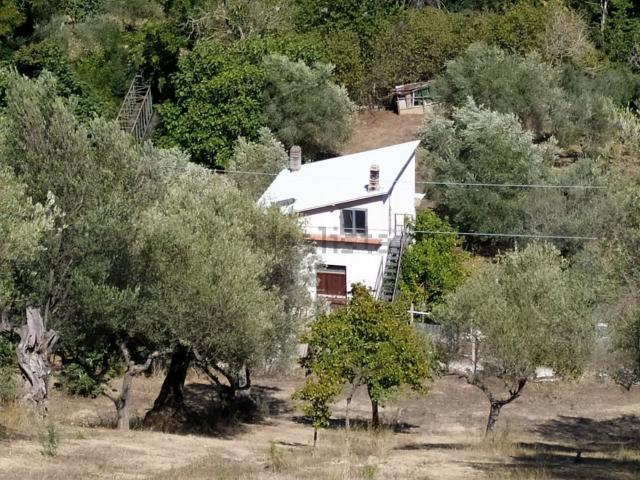 Rustico in vendita a Montesilvano, Abruzzo
