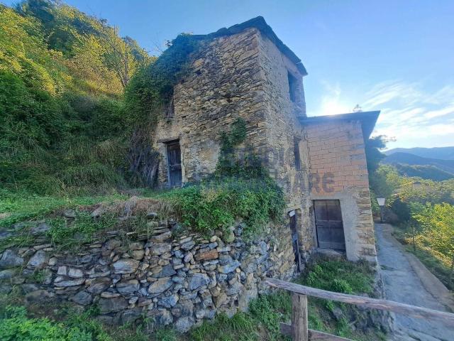 Rustico in vendita a Molini Di Triora, Liguria