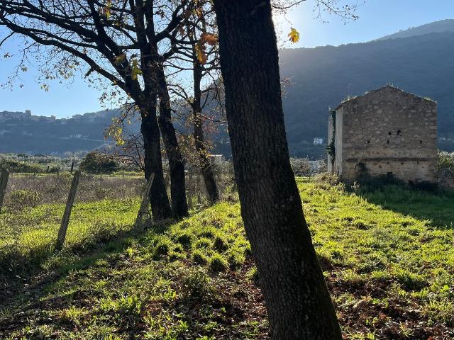 Rustico in vendita a Monte San Biagio, Lazio