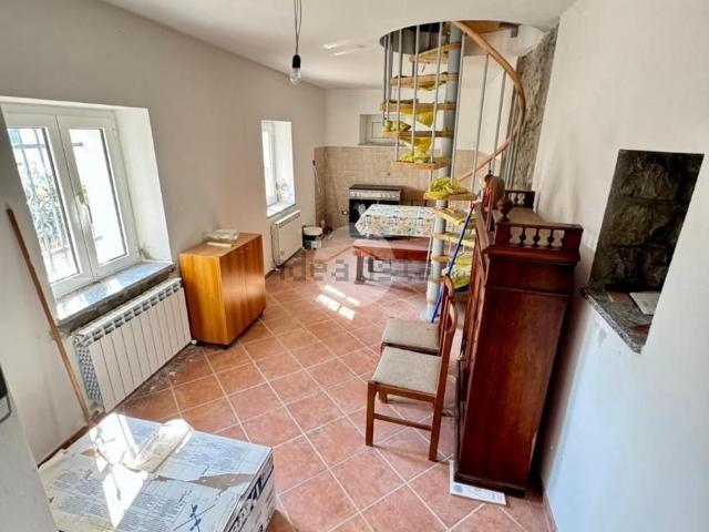 Rustico in vendita a Maissana, Liguria