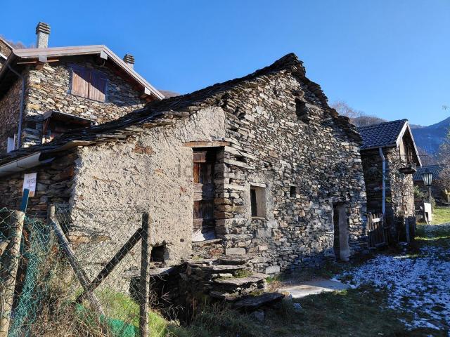 Rustico in vendita a Sarona, Curiglia con Monteviasco