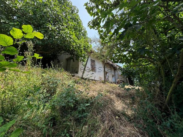 Rustico in vendita a Piemonte, Asti
