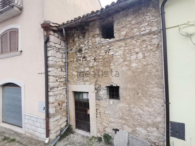 Rustico in vendita a Barrea, Abruzzo