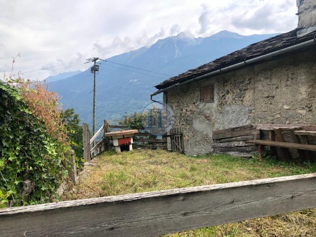 Rustico in vendita a Grosotto, Lombardia