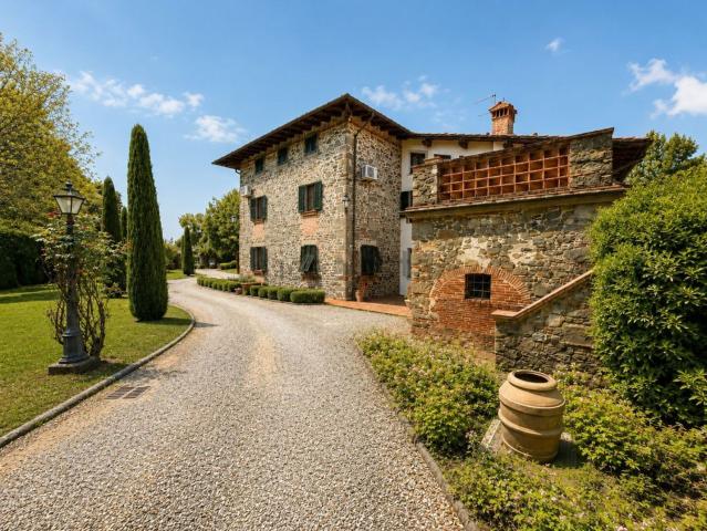 Rustico in vendita a San Colombano, Capannori