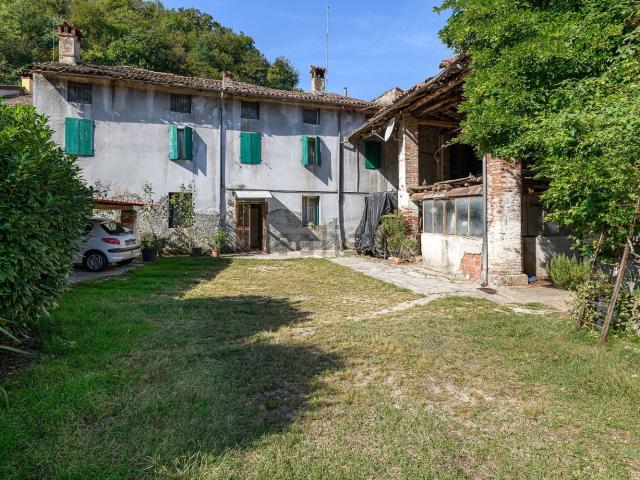 Rustico in vendita a Monte Di Malo, Veneto