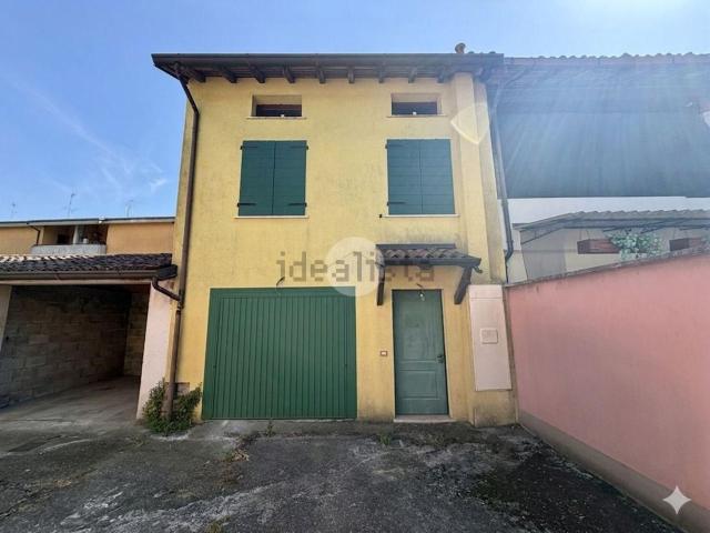 Rustico in vendita a Borgo San Giacomo, Lombardia