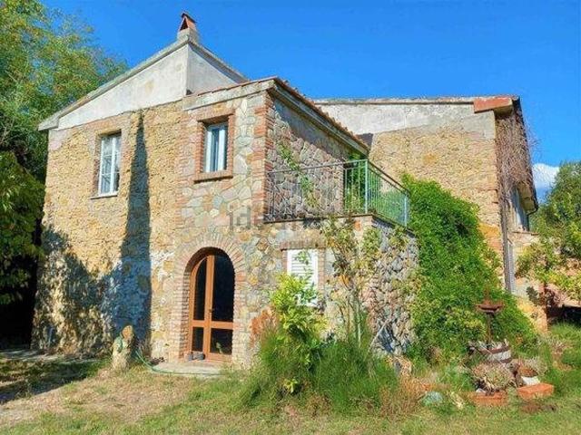 Rustico in vendita a Volterra, Toscana