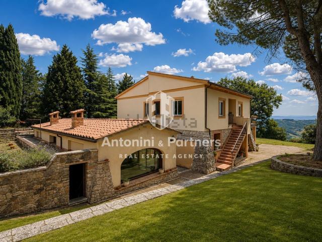 Rustico in vendita a Torrerosa, Todi
