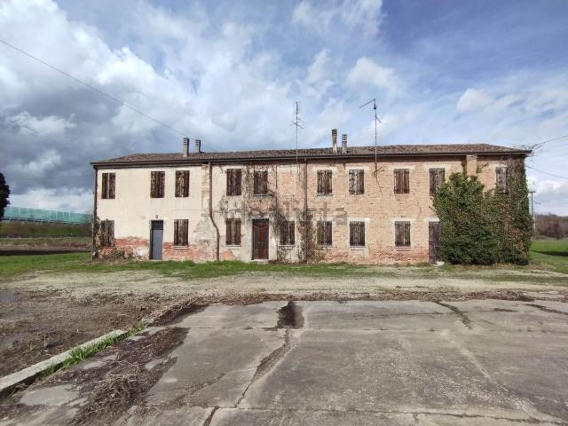 Rustico in vendita a Piacenza d'Adige, Padova