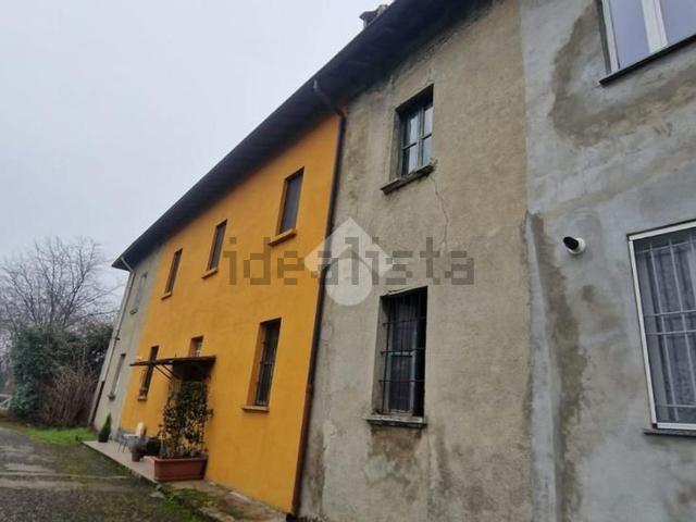 Rustico in vendita a Masciago Milanese, Bovisio Masciago