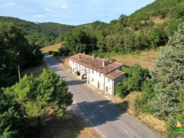 Rustico in vendita a Cenerente, Umbria