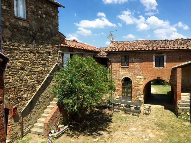 Rustico in vendita a Santa Maria, Lucignano