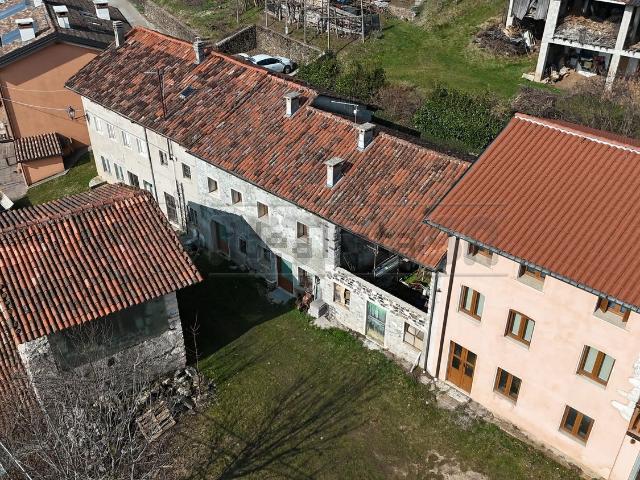Rustico in vendita a Valdagno, Veneto