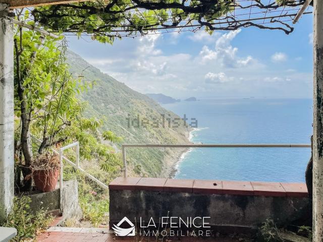 Rustico in vendita a La Spezia, Liguria
