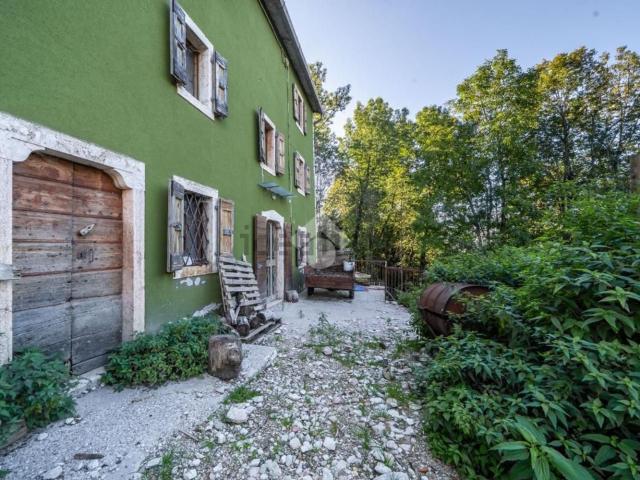 Rustico in vendita a Velo Veronese, Veneto