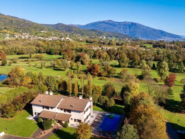 Rustico in vendita a Cavaso del Tomba, Vettorazzi