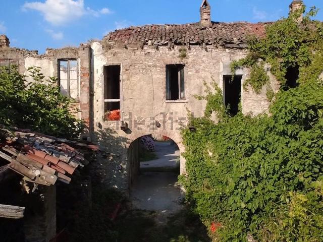 Rustico in vendita a Novellina, Varese