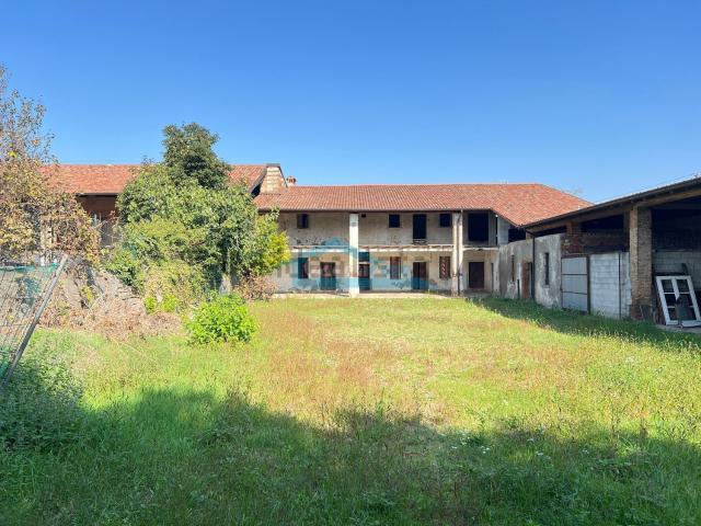 Rustico in vendita a Cologne Bresciano, Lombardia
