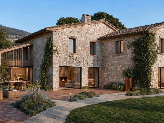 Rustico in vendita a Campello Sul Clitunno, Umbria