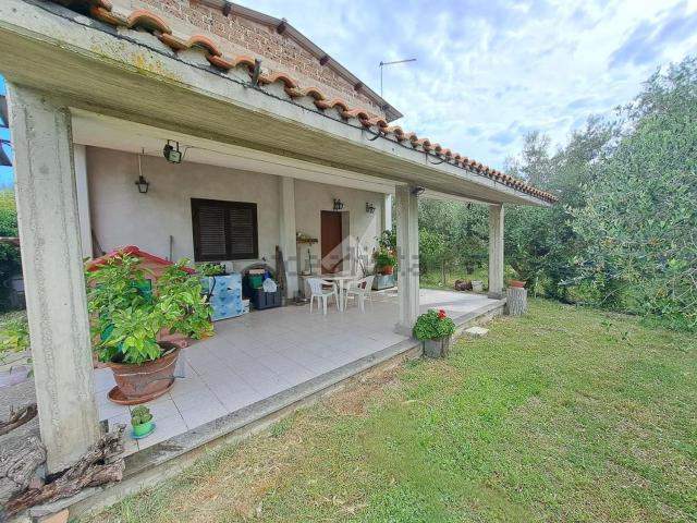 Rustico in vendita a Fabrica Di Roma, Lazio
